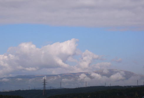 051027-01-s.jpg